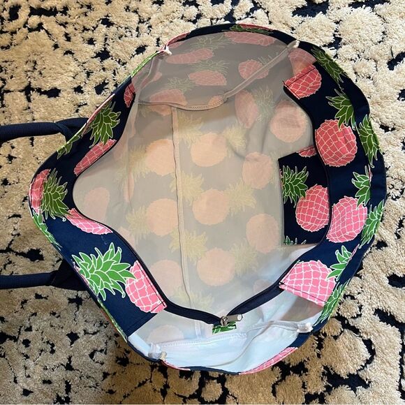 Simply Southern large beach/travel bag- navy and pink pineapple EUC - Picture 8 of 14